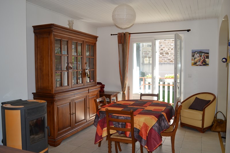 Maison de village T5 St Agrève parfait état Maison de village 5 St Agrève Centre village parfait état